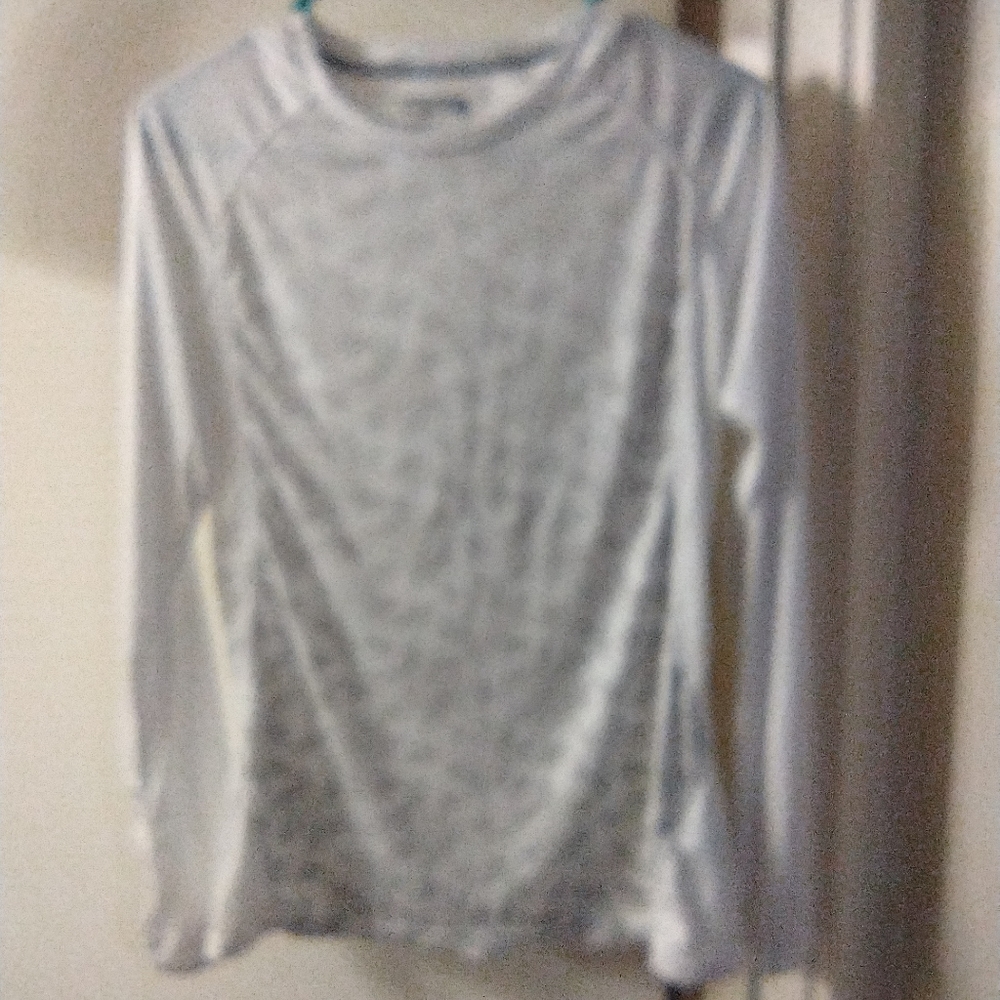 Nwot marmot top